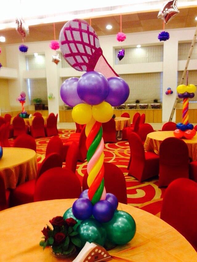 Kids 1st Birthday party balloon decorators in Gurgaon Gurugram